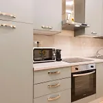 Mercato Contemporary Apartment By Mmega